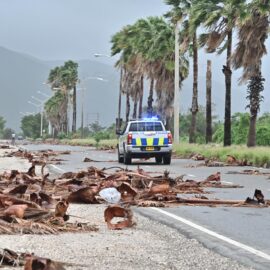 Autoridades declaran a Jamaica "zona catastrófica" tras el paso del huracán Melissa