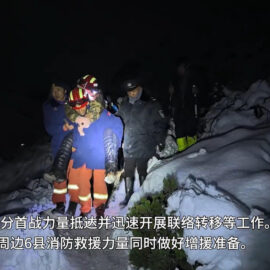 ¿Cómo es pasar una noche en el Everest? Senderistas atrapados por tormenta narran su experiencia