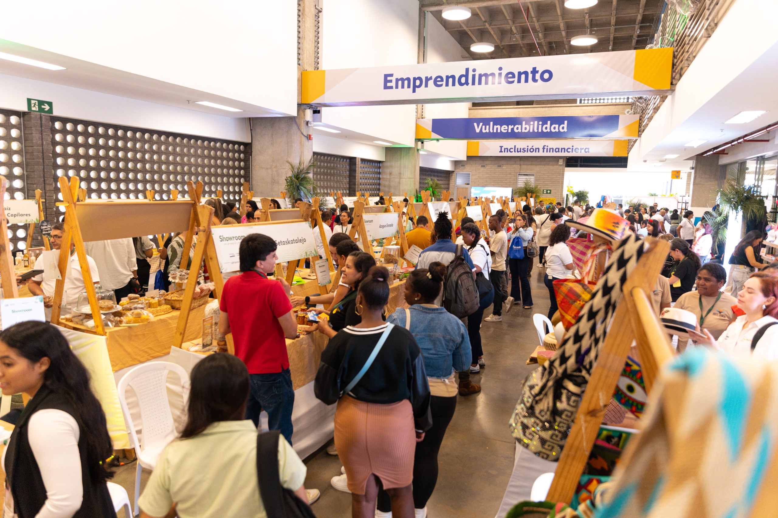 Más de 100 emprendimientos participarán en el Showroom 2025 en Cali