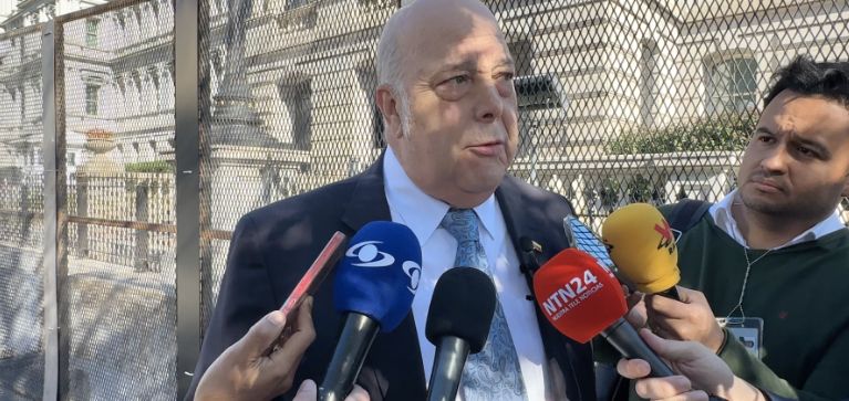 ¿Qué tanto impactará al Valle el aumento de los aranceles de Estados Unidos a Colombia? Expertos opinan