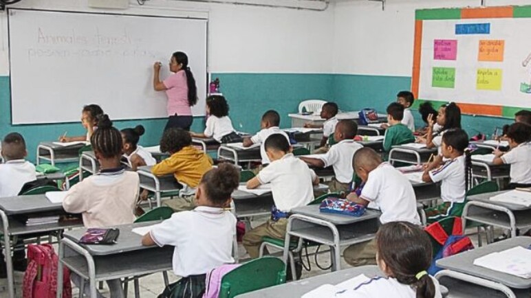 ¿Prohibido el inicio clases antes de las 7 de la mañana? Esto es lo que se sabe