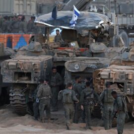 Israel abrió fuego contra gazatíes; tres fallecidos pese al acuerdo de alto al fuego