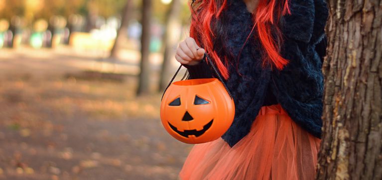 ¡Evite problemas con los dulces en Halloween! Así puede cuidar su salud y la de los niños
