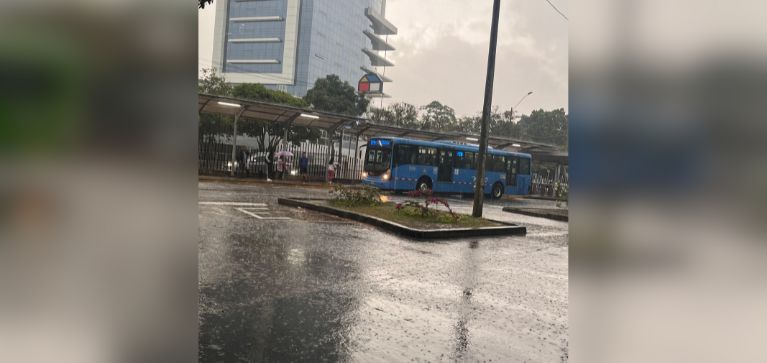 A esta hora se registran fuertes lluvias en Cali; no hay emergencias reportadas hasta el momento