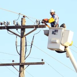 ¿Qué derechos tienen los ciudadanos frente a los servicios públicos en Colombia?
