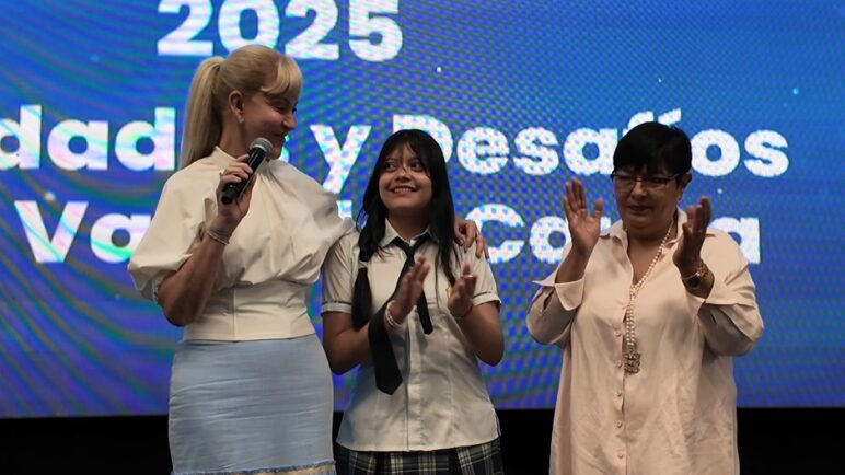 Laura Sofía, mejor Icfes del Valle, recibirá beca de DigiCampus: conozca su historia