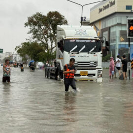 Tailandia declara zona de desastre en Songkhla tras lluvias históricas y graves inundaciones en Hat Yai
