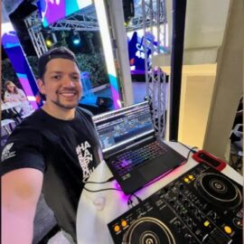 Del baile a la consola: La historia de Dj Prilla, un emblema de la cultura salsera