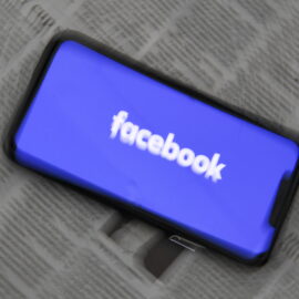 Meta comienza a desactivar cuentas de sus redes sociales a menores de 16 años en Australia