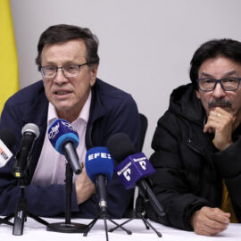 Sindicatos insisten en aumento del salario mínimo 2026 de dos cifras