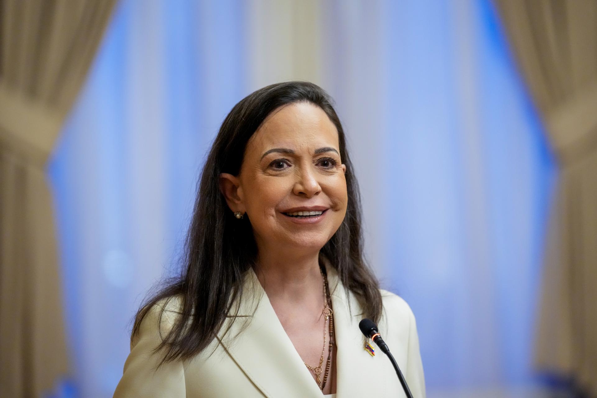 Premio Nobel rechaza entrega de galardón por parte de María Corina Machado a Donald Trump
