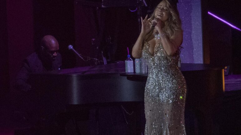 Mariah Carey amplía su récord en Billboard y suma 22 semanas en el primer lugar