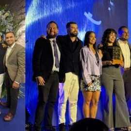Una noche de gala: ¡90 Minutos Digital ganó premio Alfonso Bonilla Aragón!