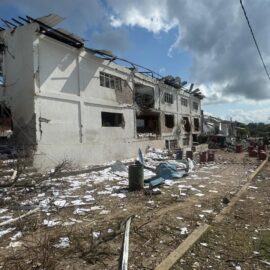 Ataque con explosivos sacudió a Buenos Aires, Cauca, y deja millonarios daños