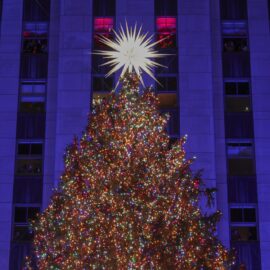 Marc Anthony brilló en New York en el tradicional encendido del árbol del Rockefeller Center