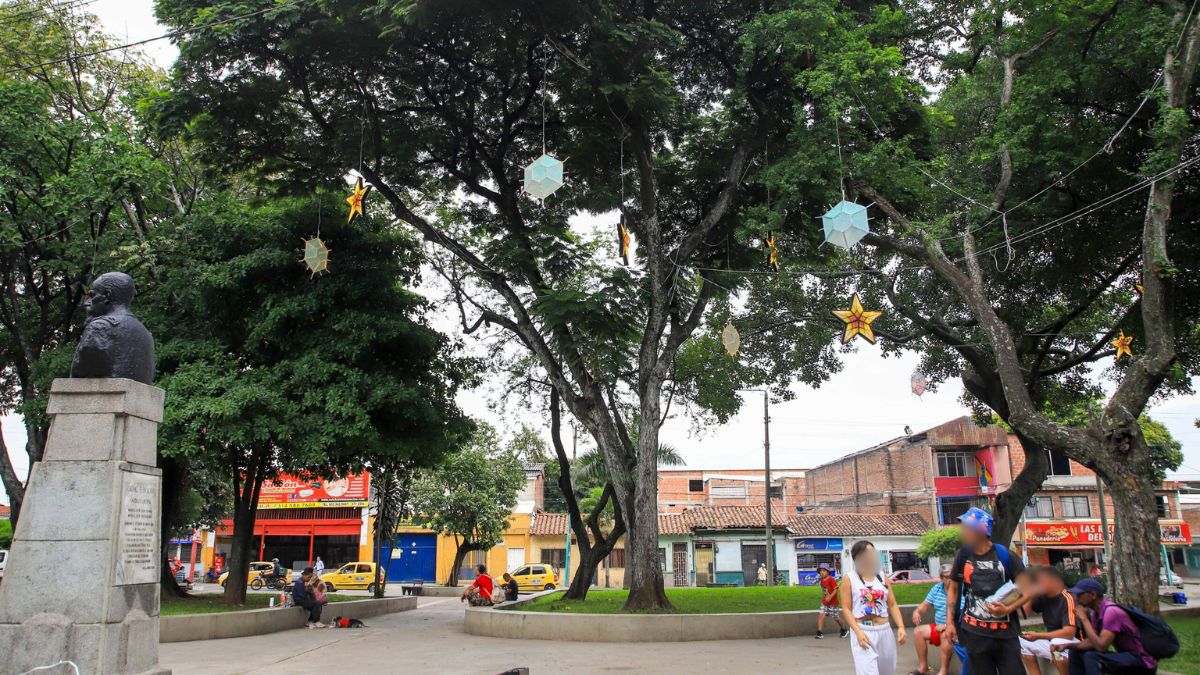 Cierres y desvíos viales por desfiles de Feria de Cali 2025