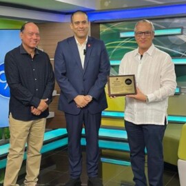 UAO recibe importante reconocimiento de Miami por su excelencia y compromiso regional