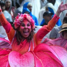 Video | Salsódromo 2025: así se vive el desfile que da apertura a la Feria de Cali