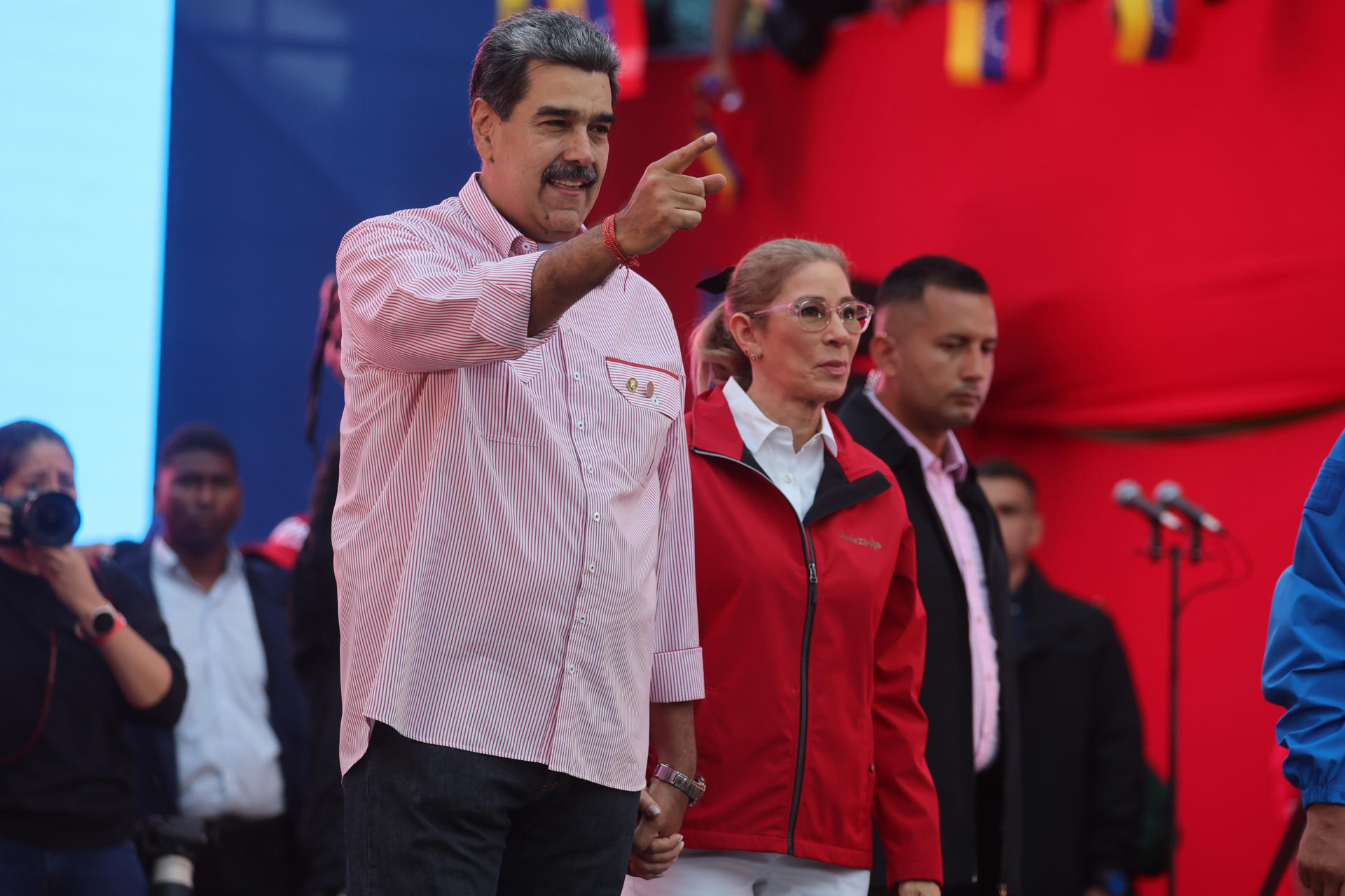 Gustavo Petro anuncia despliegue en la frontera y llama al diálogo en Venezuela