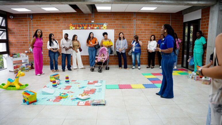 Conozca 'Cariño Nocturno', el servicio de cuidado gratis para la primera infancia en Cali