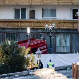 Al menos 40 fallecidos dejó incendio de discoteca en Suiza; detalles de la emergencia