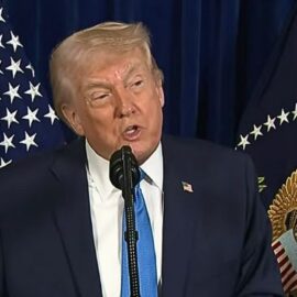 "Vamos a manejar el país": Donald Trump confirma permanencia en Venezuela hasta nuevo aviso
