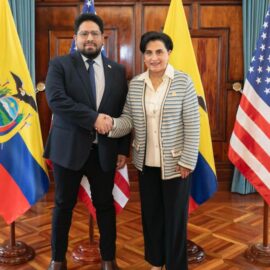 Ecuador forja alianza con EE.UU. para contrarrestar al narcotráfico en sus fronteras