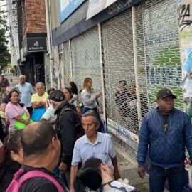Familiares de pacientes de Emssanar EPS en Cali denuncian fallas en la atención en salud