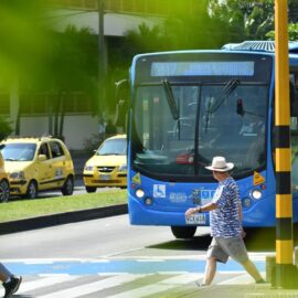Riña en bus del MÍO reabre debate por intolerancia y convivencia en Cali