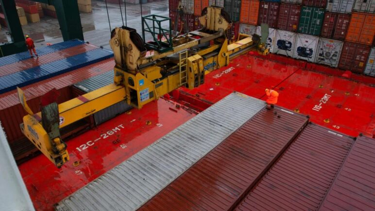 Alza de aranceles de Ecuador pondría en riesgo exportaciones y empleo en Cali