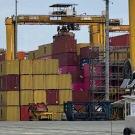 Colombia anunció aranceles de 30 % para productos provenientes de Ecuador