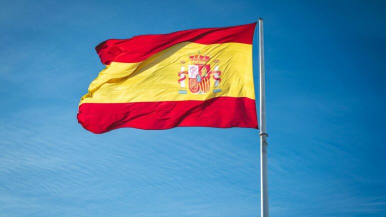 Gobierno de España aprueba la regularización de migrantes: requisitos que debe tener en cuenta