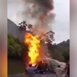 Varios fallecidos dejó aparatoso accidente en la vía Popayán-Cali