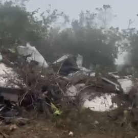 Aerolínea confirma lista de pasajeros de avión accidentado: No hay sobrevivientes