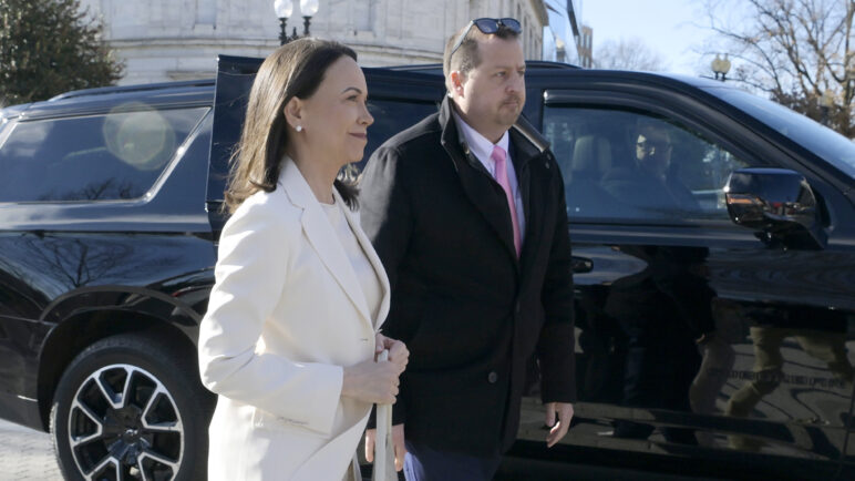 María Corina Machado llega a la Casa Blanca para reunirse con Donald Trump
