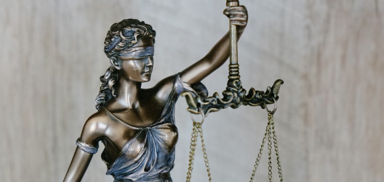 ¿Qué son delitos querellables y de oficio en Colombia? Experto aclara dudas y explica