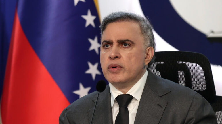 Venezuela abre investigación por muertes tras presunto ataque militar de EE. UU.