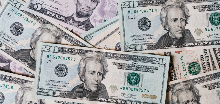 El dólar en Colombia cae a su nivel más bajo en casi 5 años: ¿Cuál es su precio?