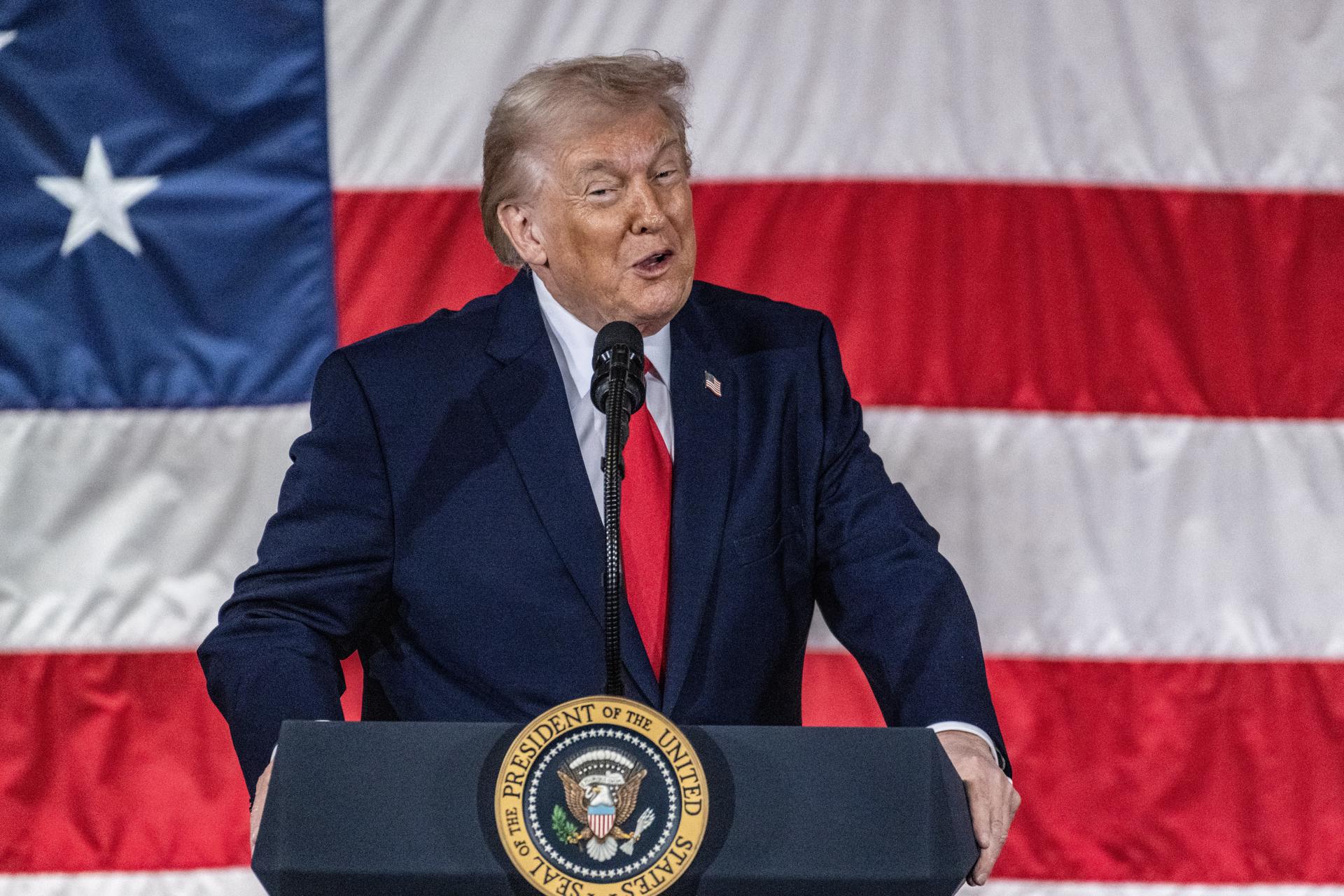 Entra en vigor el nuevo arancel global del 15% impuesto por Trump