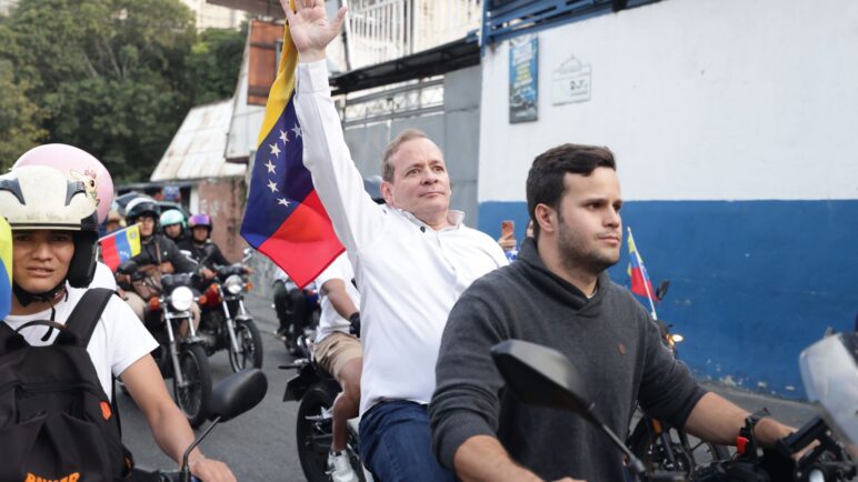Oposición venezolana denuncia "engaño" y llama a protestas por libertad de Juan Pablo Guanipa