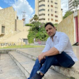 ¿Quién es Carlos Fernando Motoa, candidato por Cambio Radical que participará en debate regional?