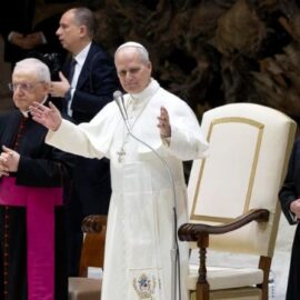 El Papa León XIV pidió prestar apoyo a Colombia tras las emergencias por inundaciones