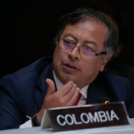 Bolivia declara persona "non grata" a la embajadora de Colombia tras declaraciones de Petro
