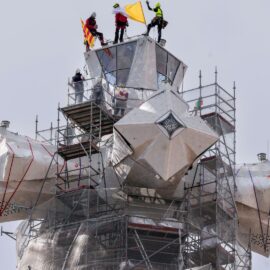 La Iglesia Sagrada Familia alcanza su altura máxima
