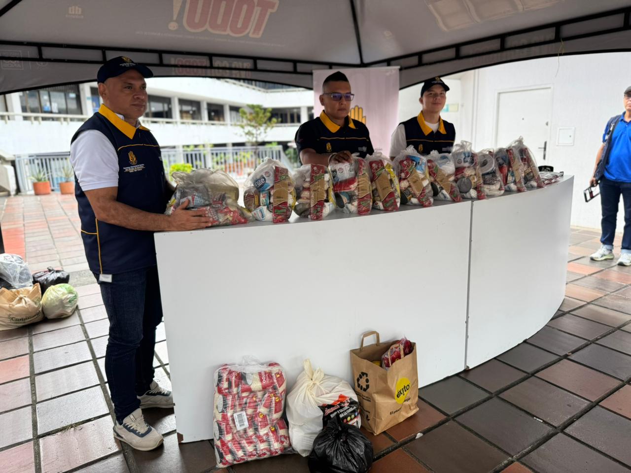 recolección de alimentos para Buenaventura y Córdoba