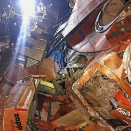 Tragedia en Nepal: Fallecen 19 pasajeros tras accidente de autobús