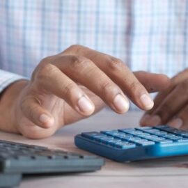 Tome nota: este es el proceso para solicitar una certificación tributaria