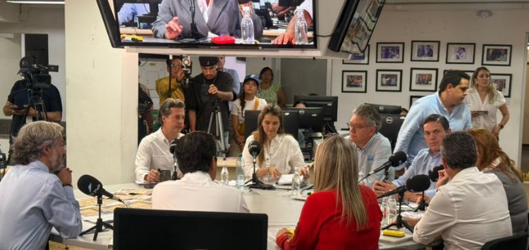 Precandidatos presidenciales debaten seguridad y salud para el Valle