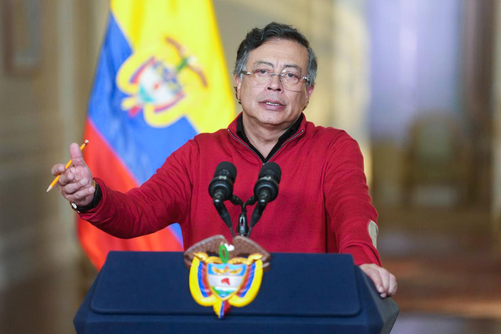 Gobierno ajusta medidas en educación y ambiente tras decretos de emergencia económica