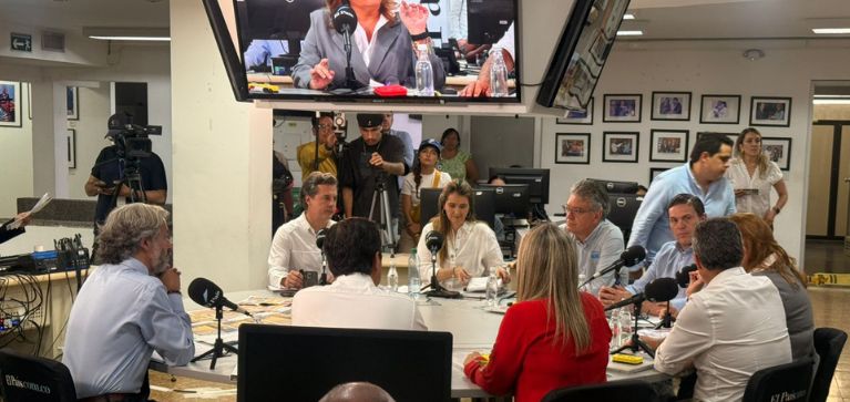 Precandidatos presidenciales debaten seguridad y competitividad para el Valle